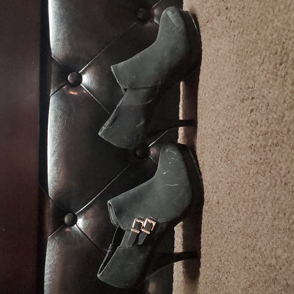 Black ankle booties